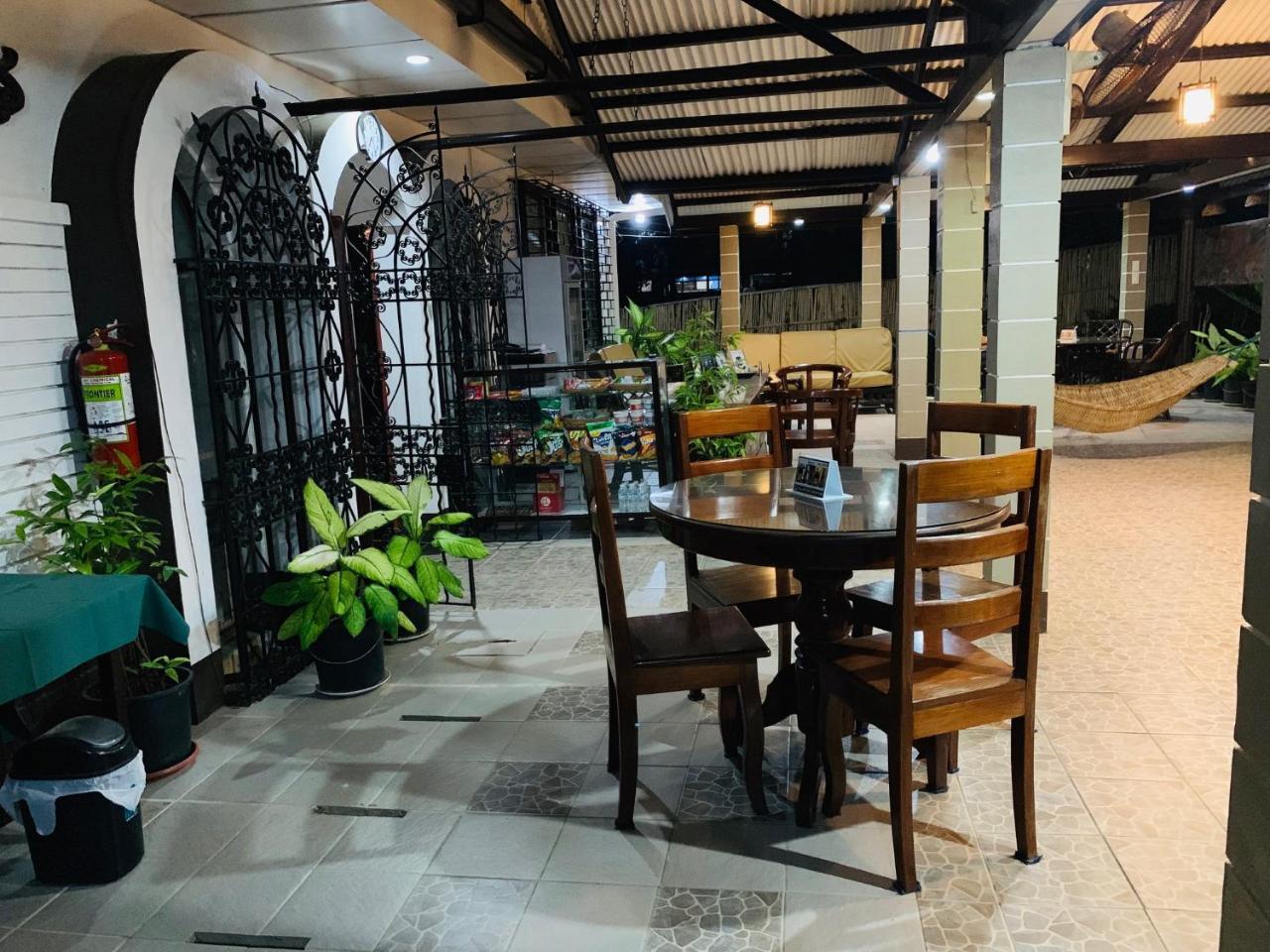 Matutina Pensionne Puerto Princesa Exteriér fotografie