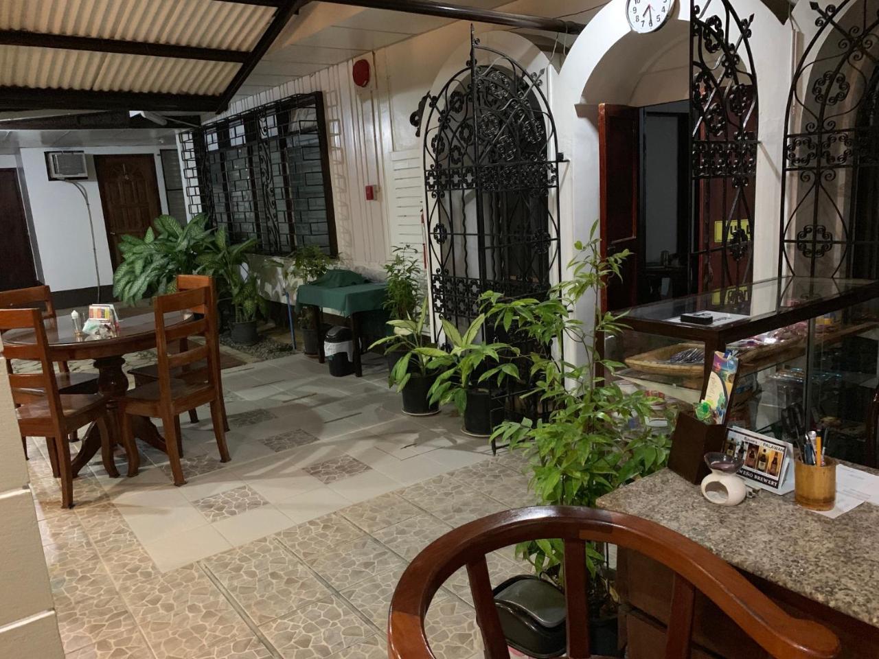 Matutina Pensionne Puerto Princesa Exteriér fotografie